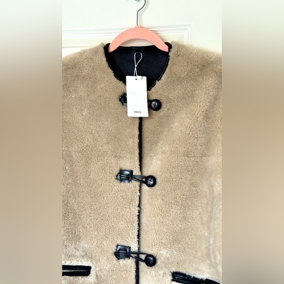 New! Mango Women’s Taupe Faux Shearling Coat - Picture 6 of 7